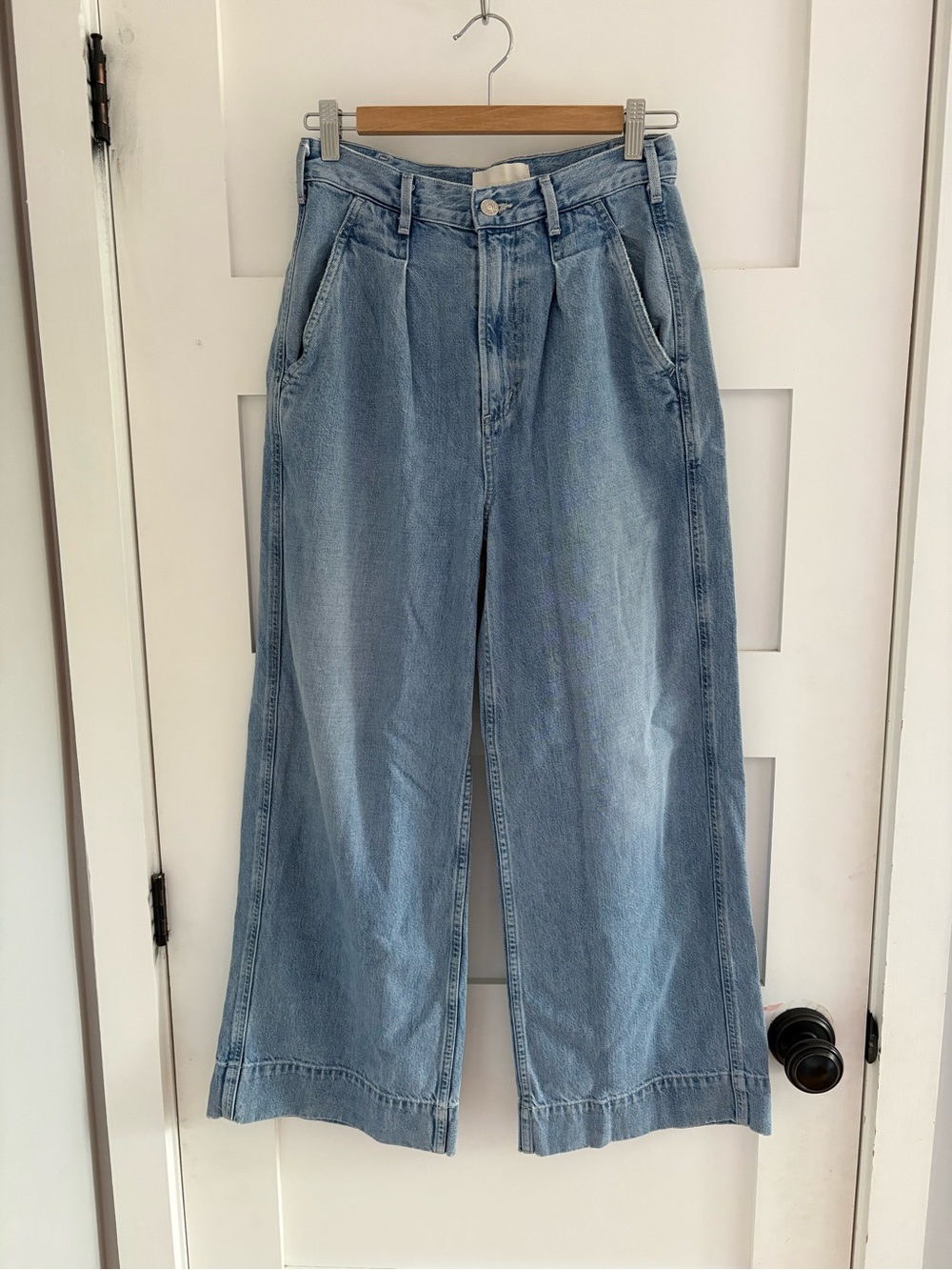 Citizens of Humanity Pleated Trouser jeans with cuffed hems size 26